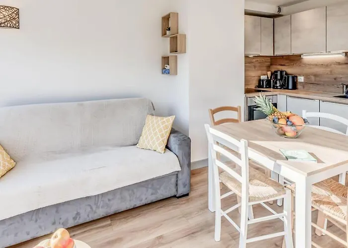 Le Reclaz - 3 Pieces Pour 6 Personnes Mae-9524